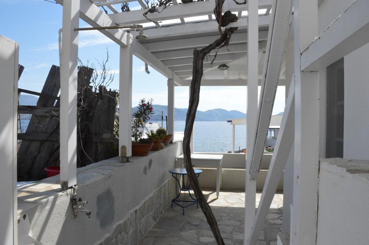 Thalassophile Eco House Villa Plaka  Buitenkant foto